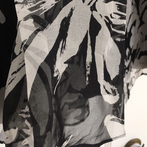 Banana Republic Floral Black Skirt - Picture 2 of 8